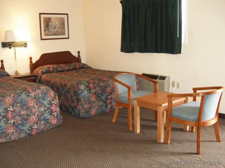 Red Carpet Inn - アレンタウン 部屋 写真